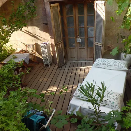 오이스터 - 성인 전용 3*