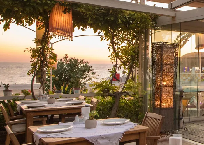 Hotell Oyster Residences - Adult Only 3*